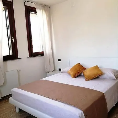 Apartment Orizzonte Marino Giallo Angolo Solare Verso La Laguna